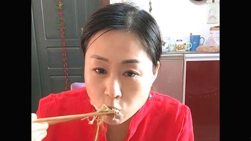 娱乐吃瓜酱东北孩子,娱乐吃瓜酱的独特魅力